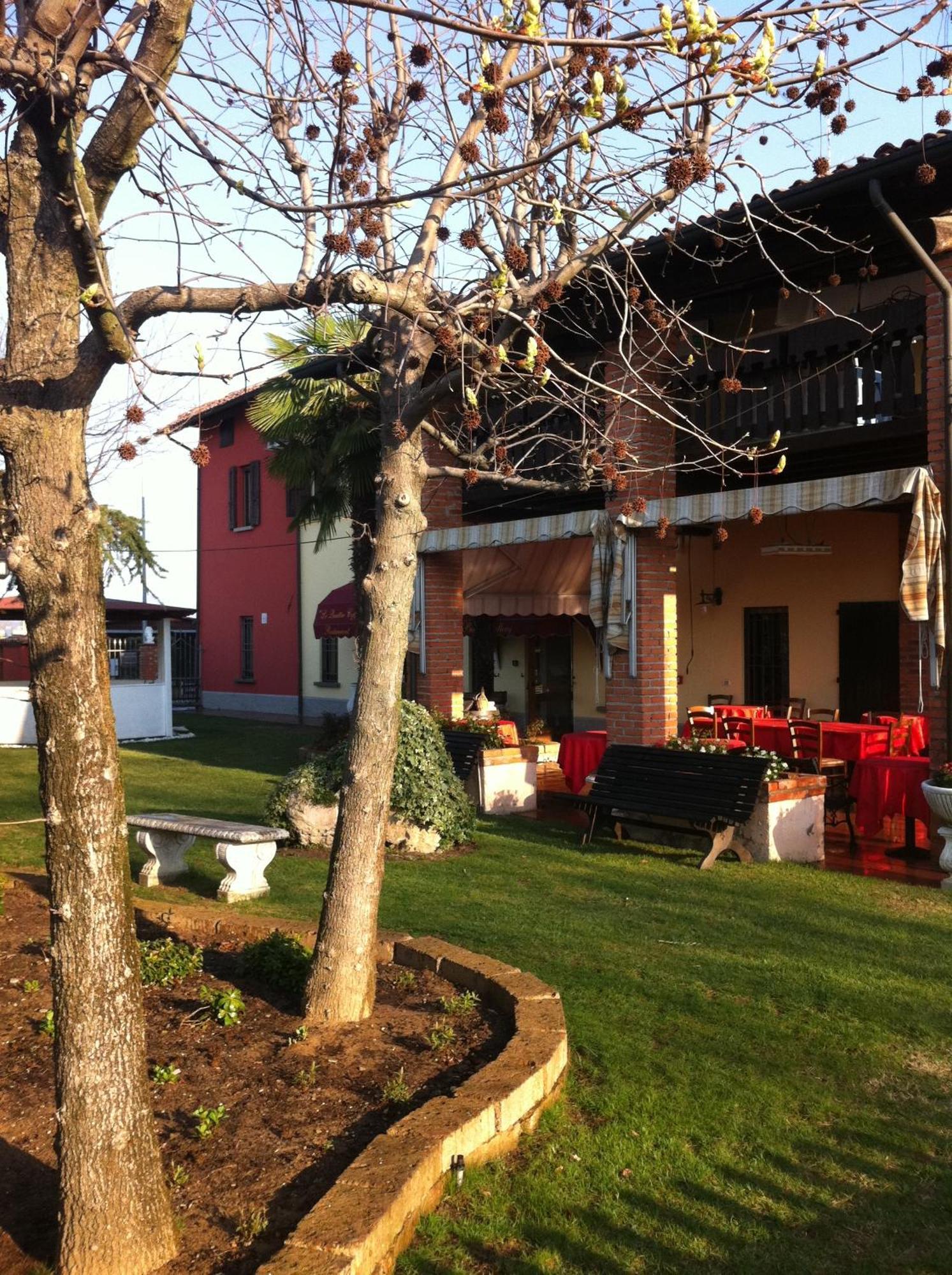 Hotel Manuela Le Quattro Coppe Desenzano del Garda Exterior foto