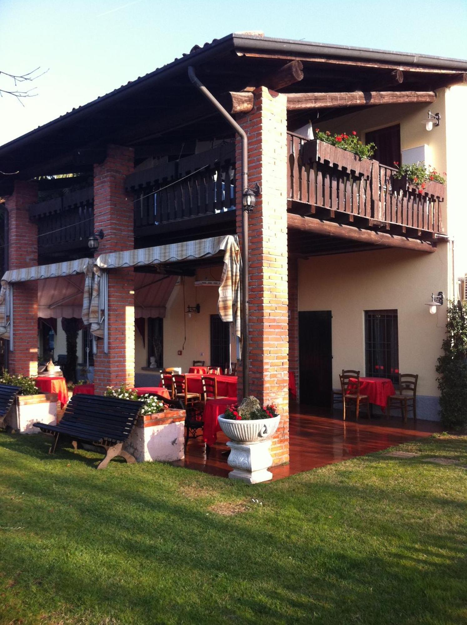 Hotel Manuela Le Quattro Coppe Desenzano del Garda Exterior foto