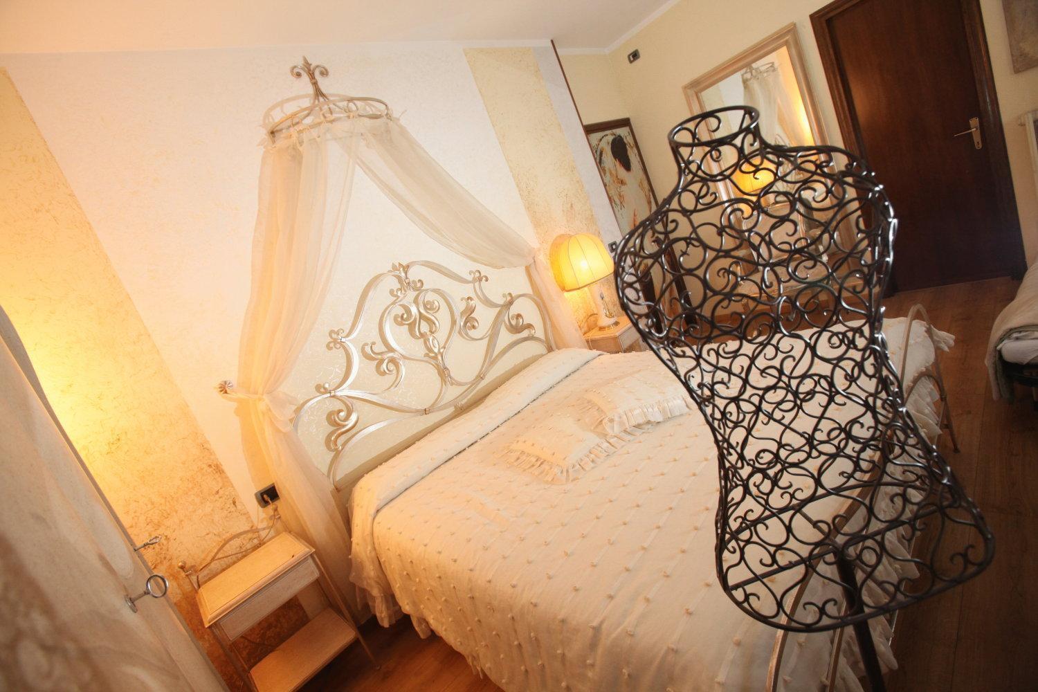 Hotel Manuela Le Quattro Coppe Desenzano del Garda Exterior foto