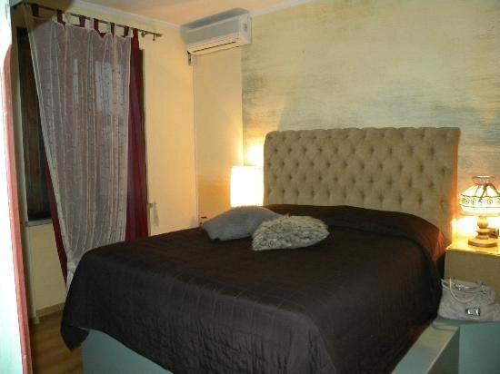 Hotel Manuela Le Quattro Coppe Desenzano del Garda Exterior foto